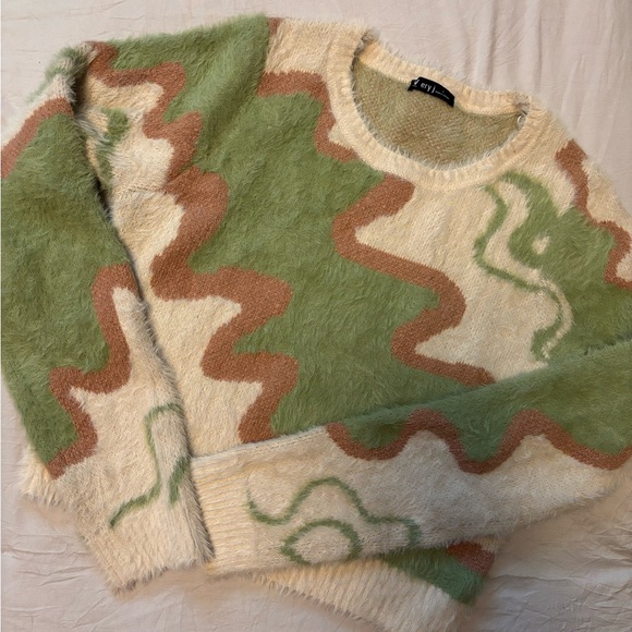Fuzzy Abstract Art Sweater L - Picture 1 of 3